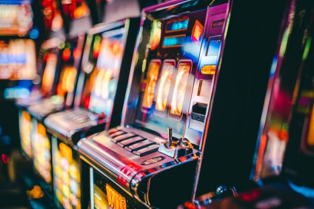 Pretty Gaming live studio with multi-camera setup and professional dealer at roulette table