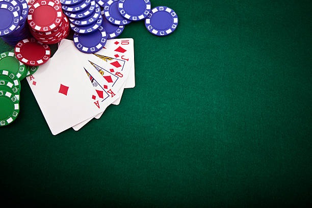 Live dealer interaction at Teen Patti table Live dealer interaction at Teen Patti table